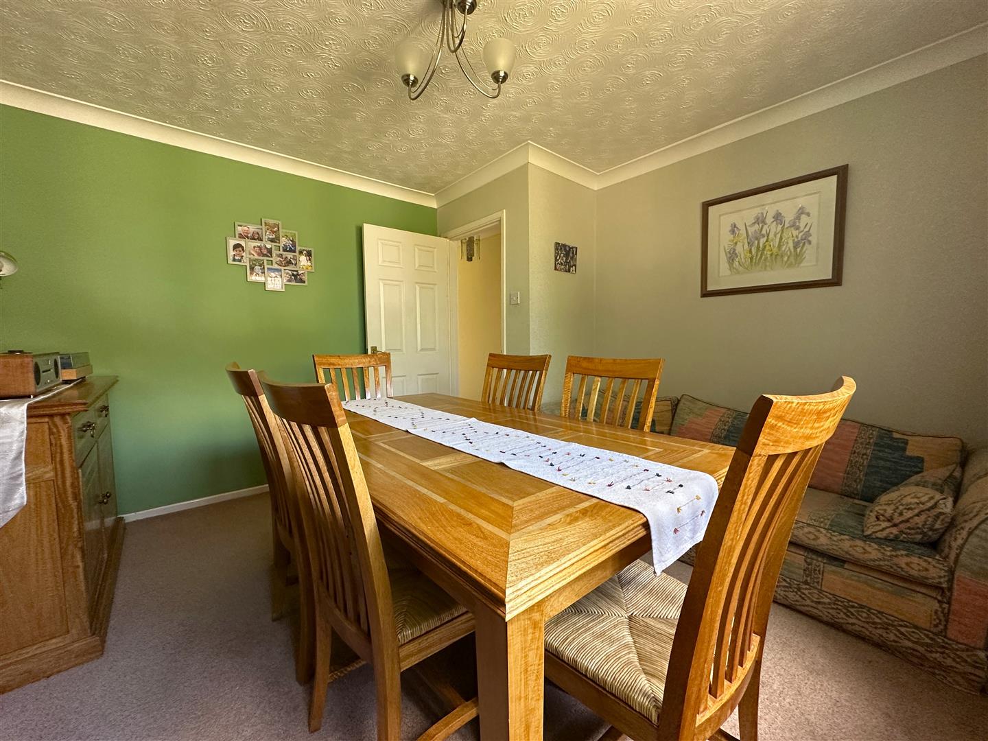 Cruse Close, Chippenham